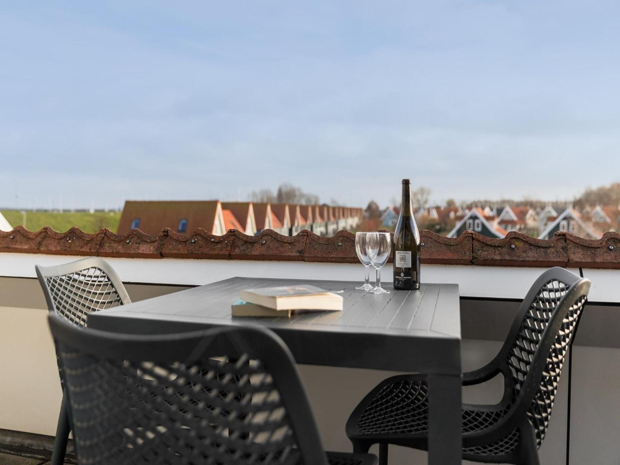 Restyled With Dishwasher, Near Grevelingen Appartement Bruinisse